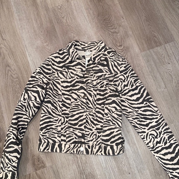 H&M Other - NWT K. Kijak x H&M Zebra Print Cropped Jacket